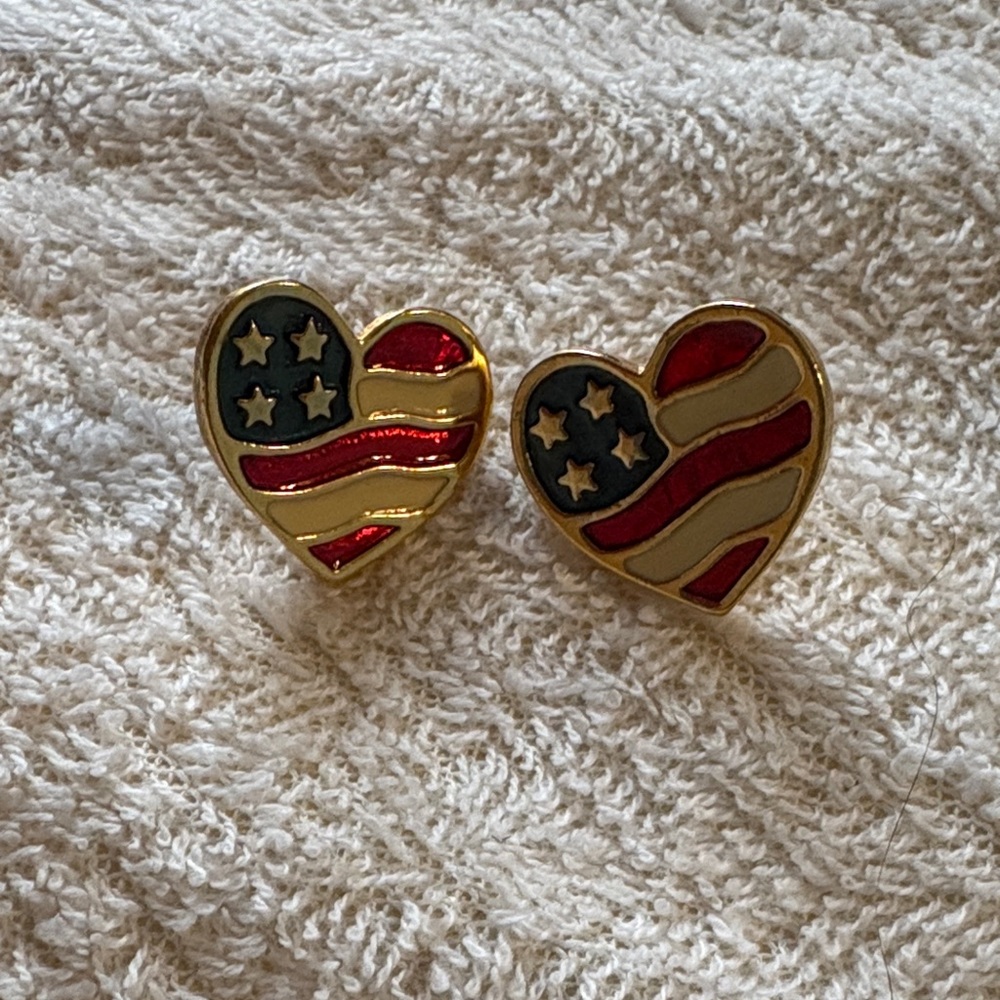 Avon Heart Flag Stud Earrings in Red, White & Blue with Gold Tone